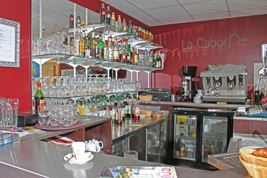 Hotel-Restaurant La Caborne Limonest Luaran gambar