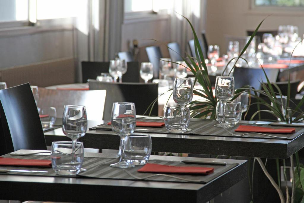 Hotel-Restaurant La Caborne Limonest Luaran gambar